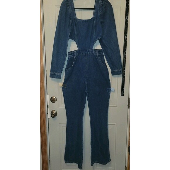Nasty Gal Cut Out Denim Flare Jeans Jumpsuit size 8 Puff Long Sleeve Dark Blue - Picture 1 of 10
